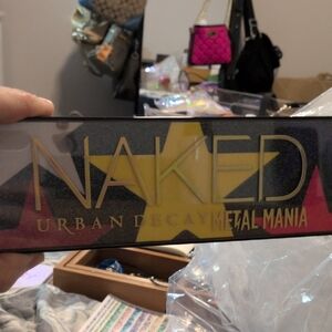 Urban Decay Naked Metal Mania Eyeshadow Palette